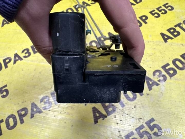 Замок двери передней правой Chevrolet Lacetti