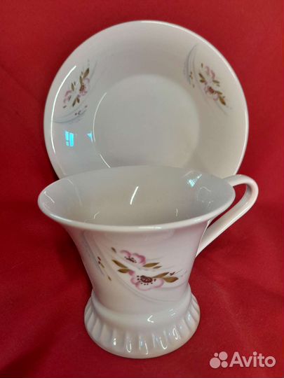 Розовый фарфор