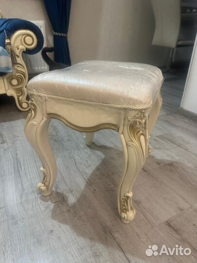 Банкетка пуфик