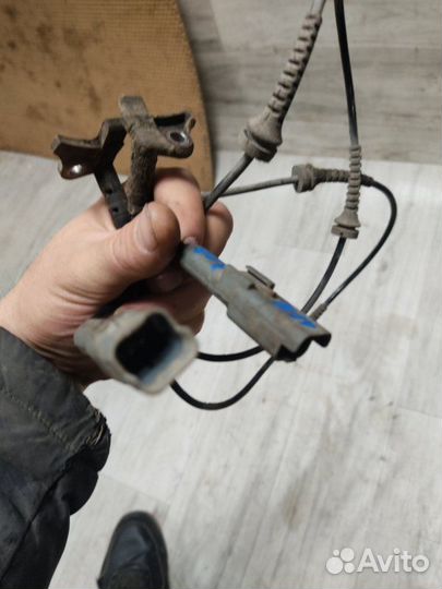 Датчик ABS передний Peugeot 308 I рестайлинг 1.6