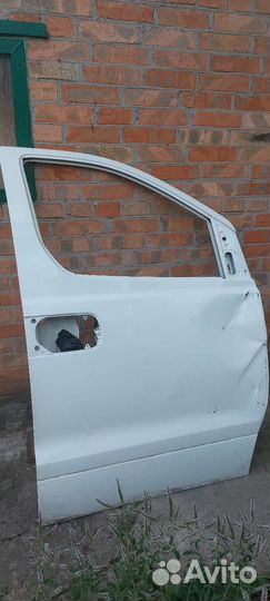Правая передняя дверь hyundai grand starex 2011г