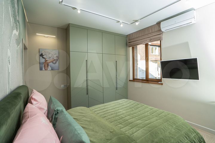 2-к. квартира, 55 м², 3/3 эт.