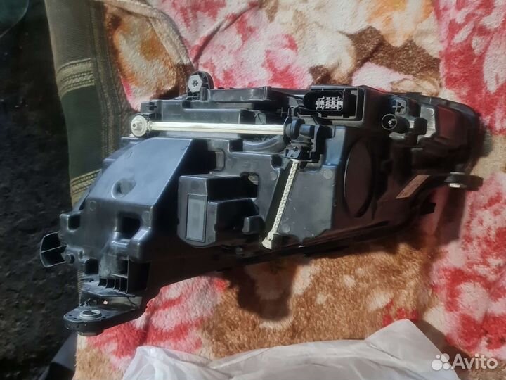 Фара мерседес w213