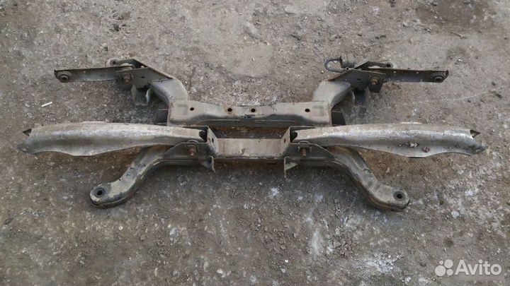 Подрамник задний Opel Insignia