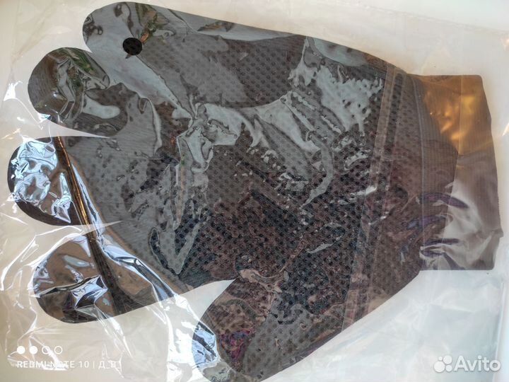 Перчатка для вычесывания шерсти