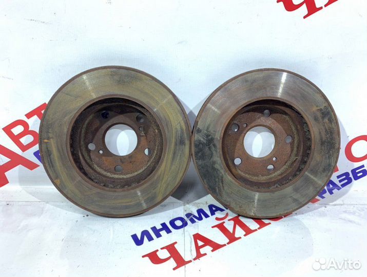 Тормозные диски переднее Toyota Mark 2 90/100/110