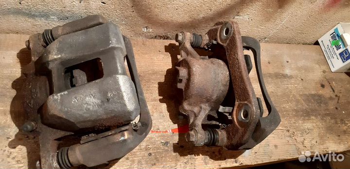 2 шт. б/у передние суппорта для Хонда Аккорд 9