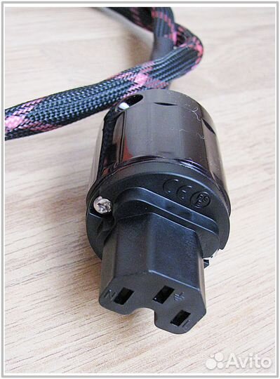 Силовой кабель для аудиотехники