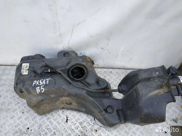 Топливный бак Volkswagen Passat B5