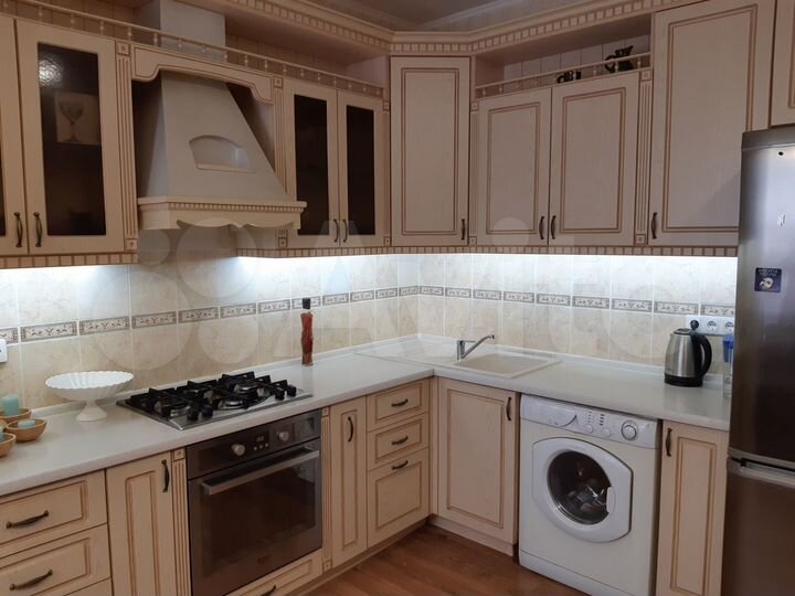 2-к. квартира, 67,5 м², 2/5 эт.