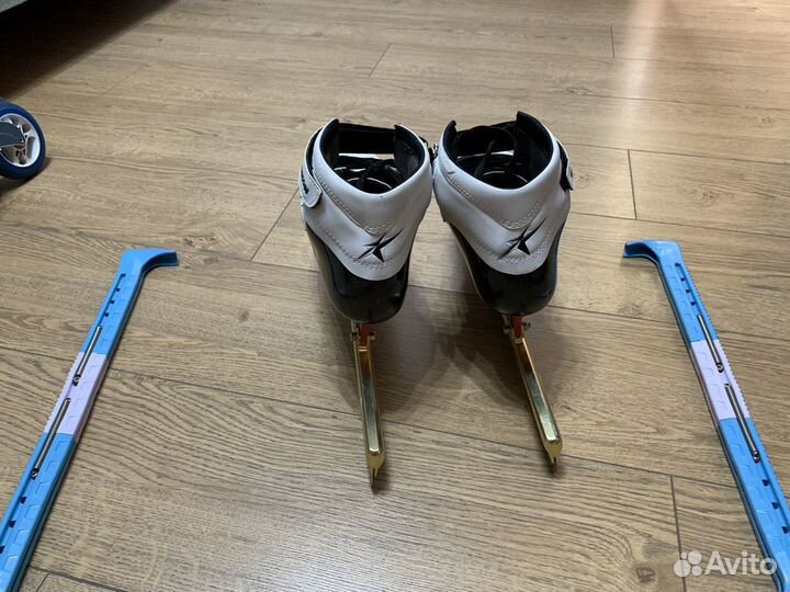 Коньки для шорт трека