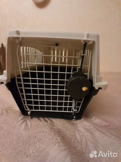 Переноска для кошек и собак