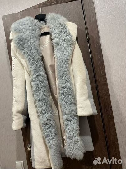 Польто женское 46 48M