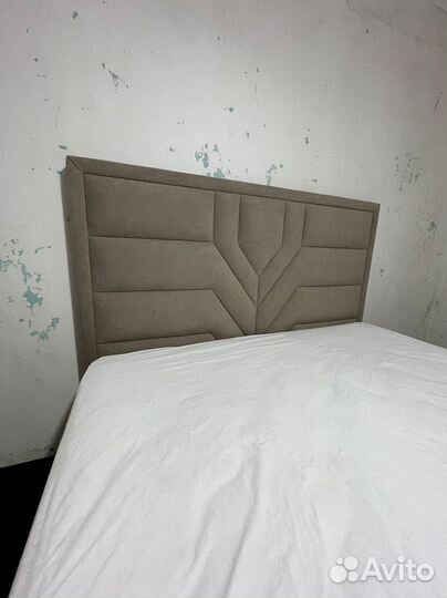 Кровати двуспальные в наличии и на заказ