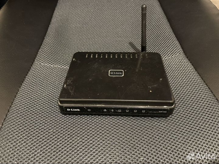 Роутер D-Link Dir-300 нерабочий, на запчасти