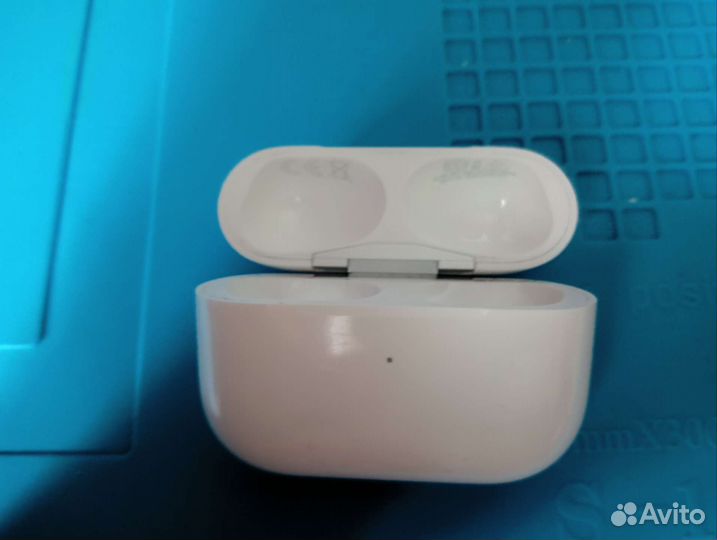 Кейс от наушников airpods pro