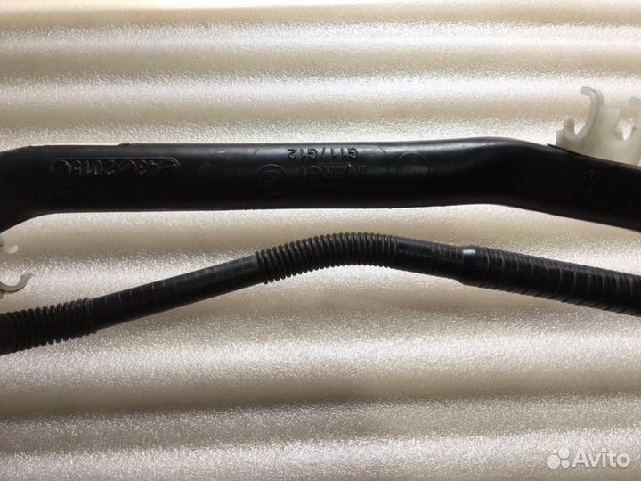 Труба наливной горловины пластмассовая Bmw 7 G11