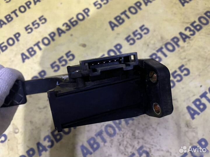 Педаль газа Skoda Fabia 1