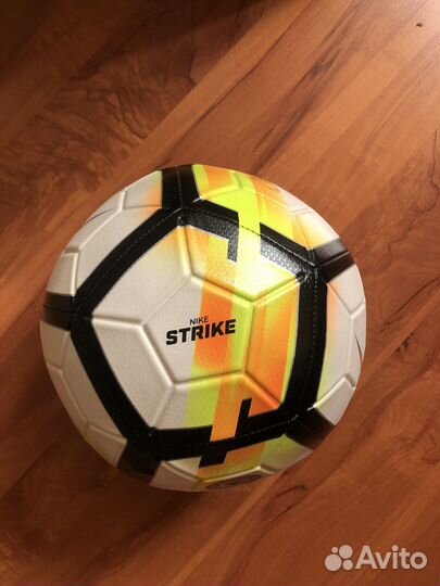 Футбольный мяч nike