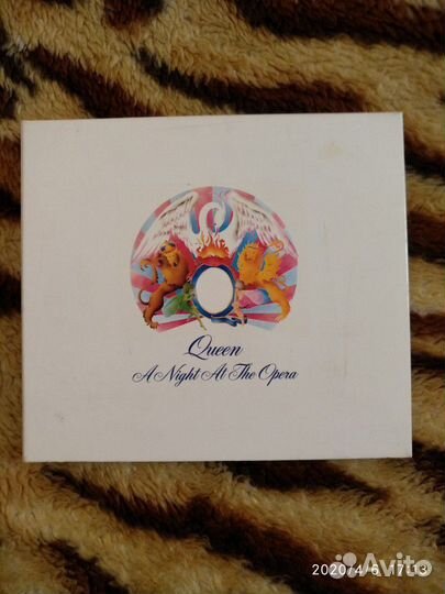 Queen A Night AT The Opera DVD- Video + CD-Audio