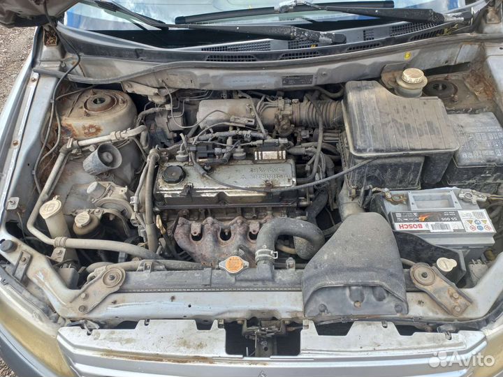 Mitsubishi Space Wagon 2.0 МТ, 2001, 450 247 км