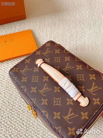 Косметичка Louis vuitton