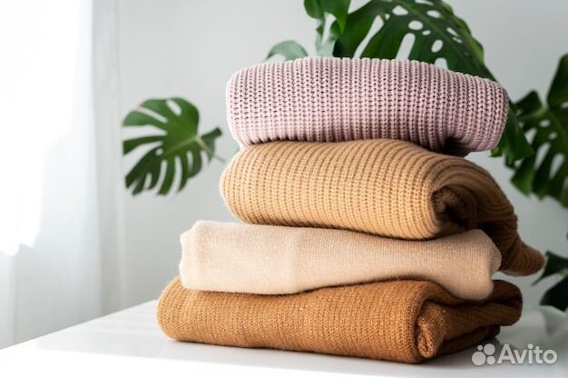 Чемодан и вещи для Марьям