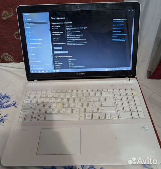 Ноутбук Sony vaio SVF1521N1RW