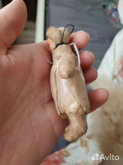 Старинная ватная елочная игрушка девочка