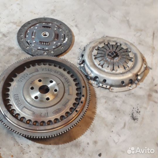 Маховик в сборе двс 1,8 Форд Фокус 1