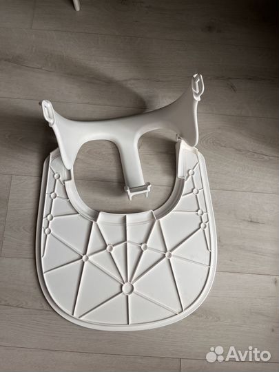 Столик с фиксатором Nomi для детского стульчика