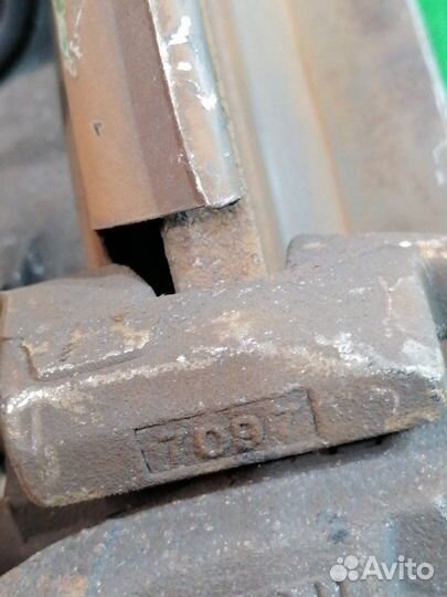 Ступица задняя левая Volvo V70 SW65