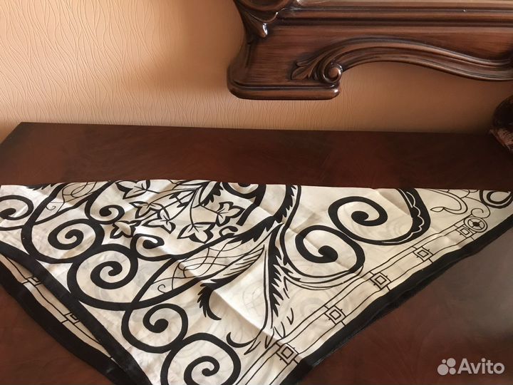 Шейный женский платок 50х50см натур. Шелк