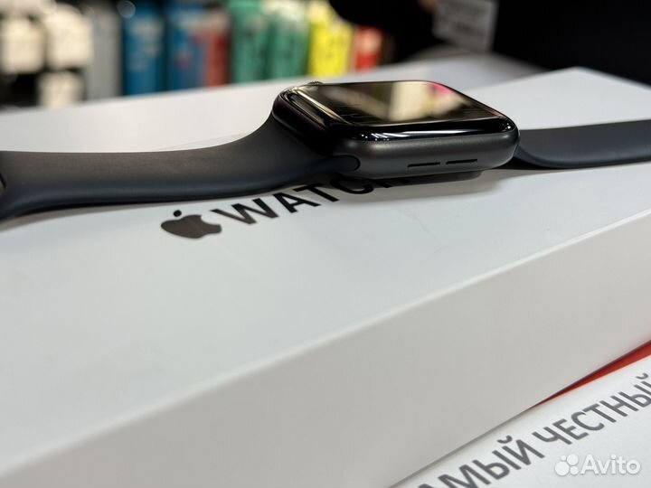 Apple Watch SE 44mm