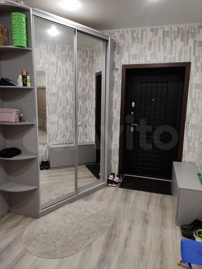 2-к. квартира, 65,2 м², 1/3 эт.