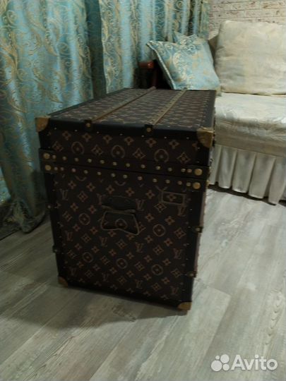 Сундук стол под Луи Виттона