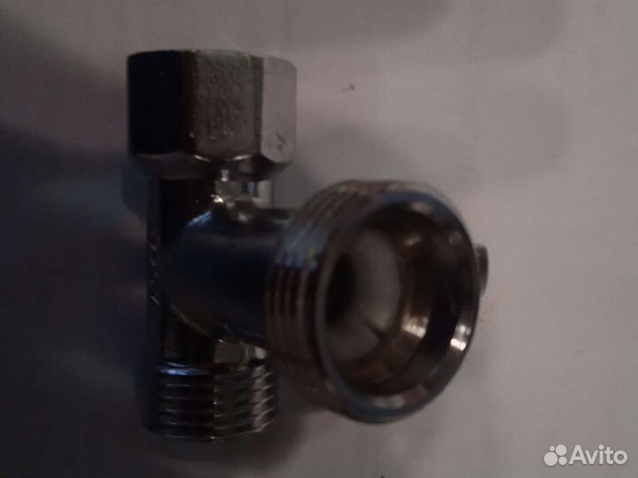 Кран трёх проходной