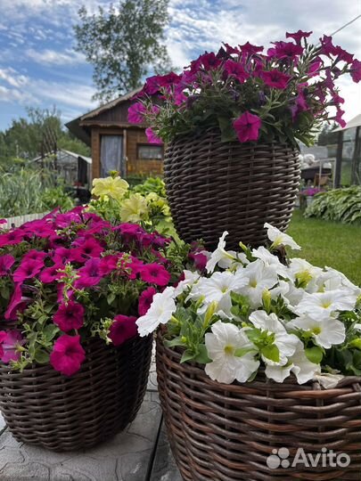 Кашпо для цветов из искусственного ротанга