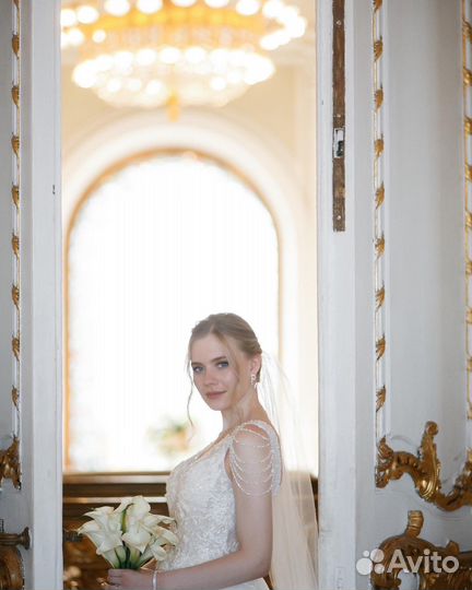 Свадебное платье 42 44 бу