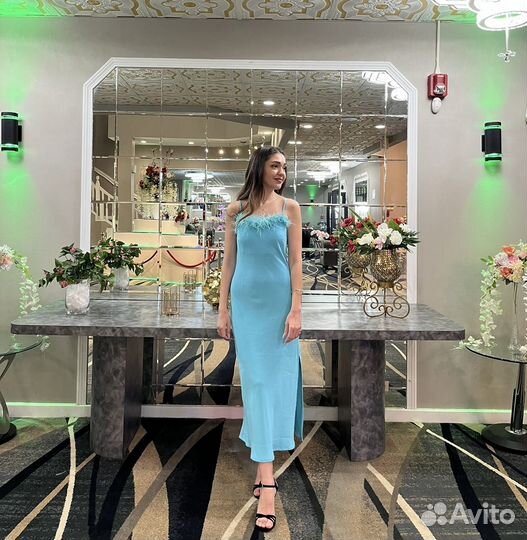 Вечернее платье