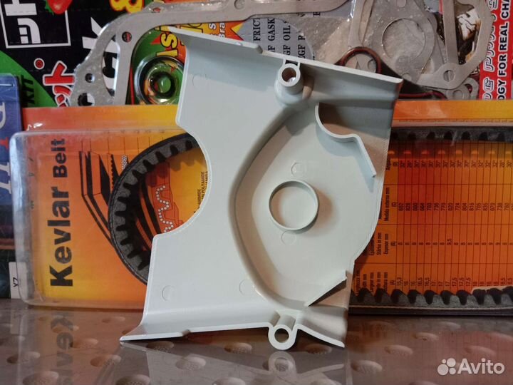 Крышка ведущей звезды на мопед