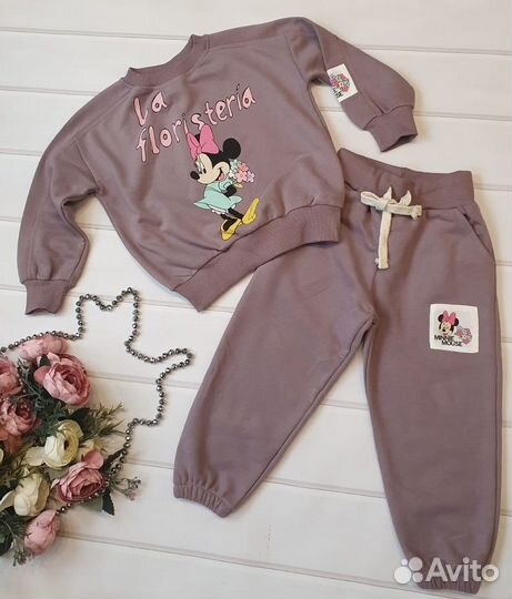 Костюм на девочку zara. Новый. Разм 98, 104