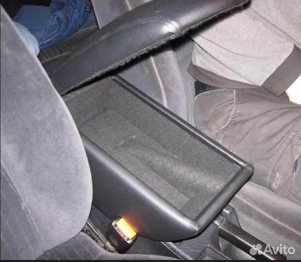 Подлокотник для Audi A6 С4 / Ауди А6 С4