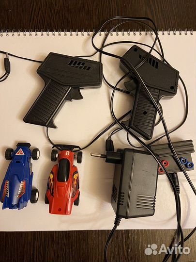 Гоночная трасса с управляемыми машинками