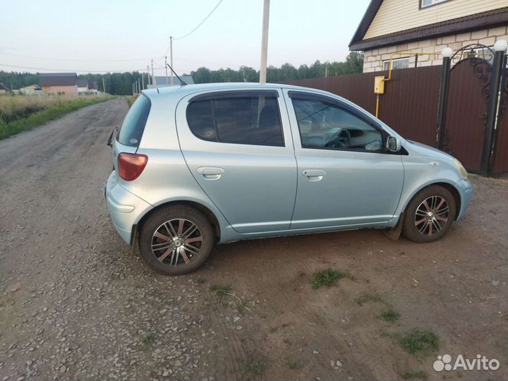 Toyota Vitz 1.0 AT, 2003, 168 000 км