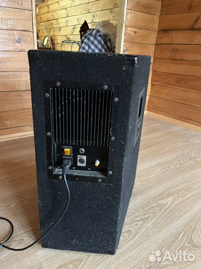 Колонки активные 200вт