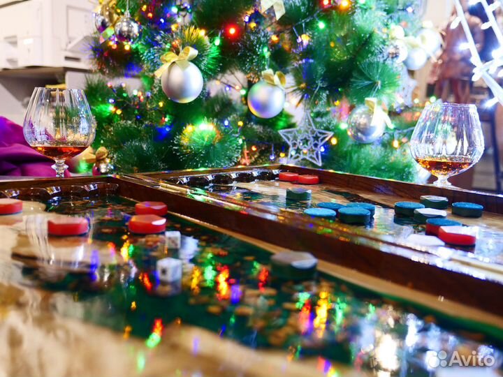 Нарды из ореха и эпоксидной смолы