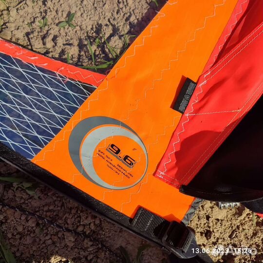 Виндсерфинг Парус Naish 9.6 комплект