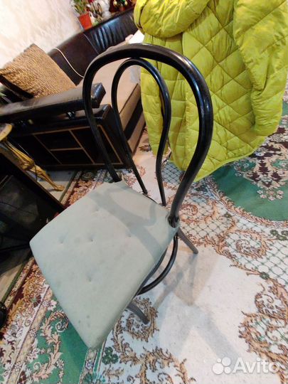 Стулья и табуретки бу