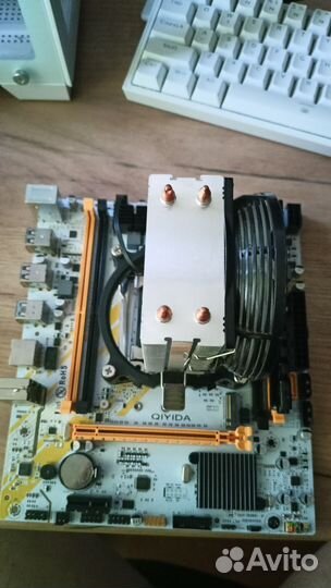 Материнская плата